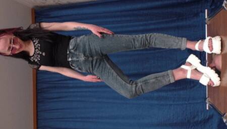 Trampled under big summer sandals (part 5 of 5), flo557x 1080p