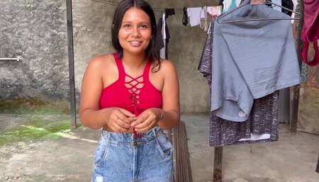 extraño entra a mi casa a ofrecerme sexo a cambio de dinero ( no creeran como terminio)