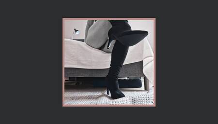 Mesmerizing Boot Worship Silent Film Milf In High Heel Boots Making You Worship Her Boots Before Allowing you to Kiss Her Bare Feet and Cum