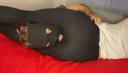 Relaxed headscissor in bed FULL HD