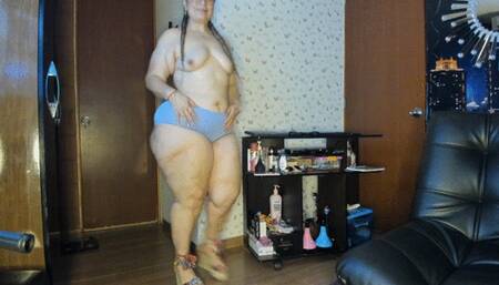 Kristen Hill Topless ass jumping