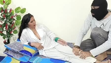 Most Beautiful Indian Malkin Sex with Her Nauker