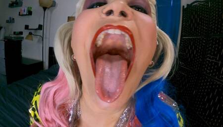 HARLEY QUINN EATS THE BATMAN 1080p