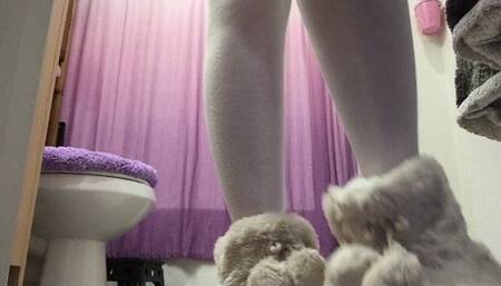 Peeing on You in the Bathroom in Cute Outfit