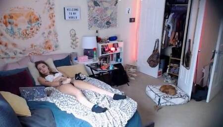 IPCAM – Skinny teenager is provoking strong orgasms