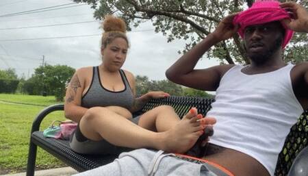 CUM 4 ME IN PUBLIC FOOTSIMP