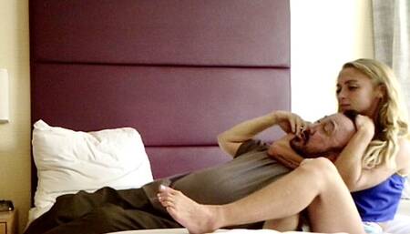 School friend wants teacher to give better grade to friendship