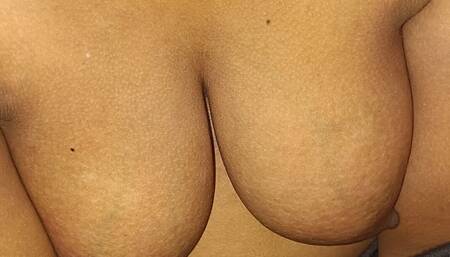 Hot Babes with Sexy Boobs Big Queen4desi