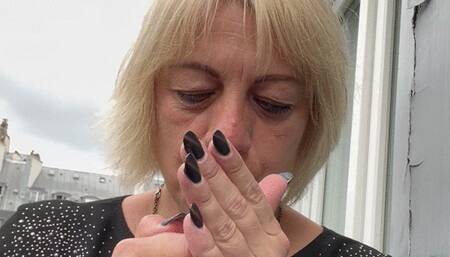 Paris Vacation Collection - Last morning smoking instructions