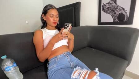 FAMALE DESPERATION PEE JEANS