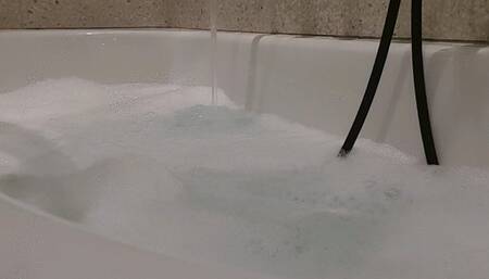 French - Ca mousse entre toi et moi