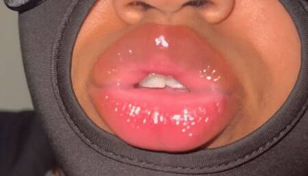 Kisses sucking headhunter dick for that cumshot