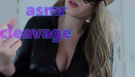 ASMR cleavage dutch