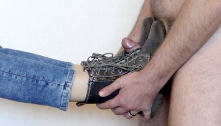 Quick bootfuck and jerk off on boots