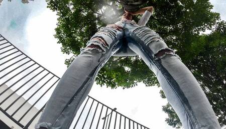 Linda Le Claire WETTING Jeans on the street