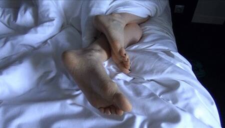 I love footjobs & cumshots