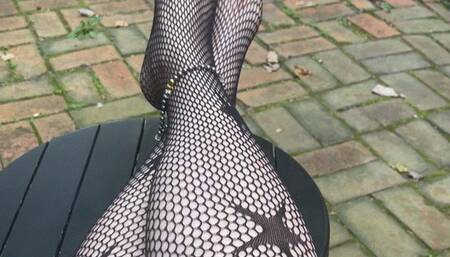 Sneezing in my fishnets