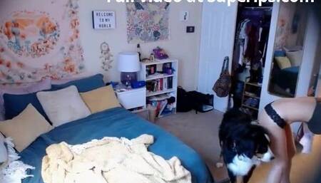 IPCAM – Tender French college girl changes her clothes