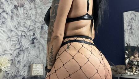 Asss, smoking and soles worship