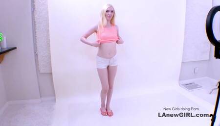 Girl shows skill with hard cock in her face