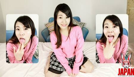 Finger Licking and Sucking with Amateur Asami's Sensual POV: Dimpled Delight