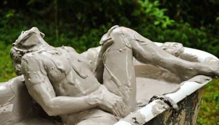 Annabelle Enjoys Erotic Mud Tub Glamour