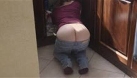 Buttcrack Cleaning #2