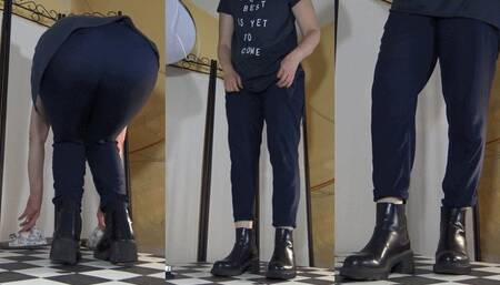 She doesn't notice that she milks it under her massive soles - Cam 1