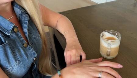 Long nails tapping fetish ASMR