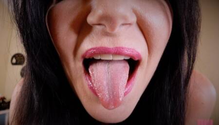 Nyxon Rewards You With A Kiss HD 720p MP4