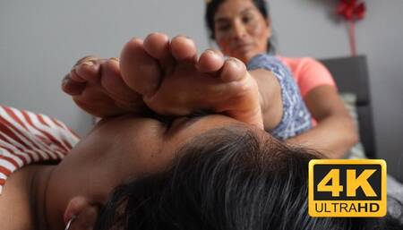 Stinky but she love it - Marilyn & Sabrina