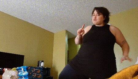 Big Girls Dont Pop: Bragging Fatty Feels Threatened (MP4 HD)
