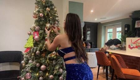 Charlie Monaco in: Bad Santa lurks in the shadows