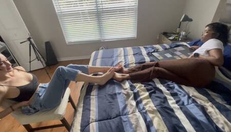 House of Soles: Ama Rio Rubs Soles w Phoenix (Soles Rubbing)