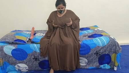 Very Hot Pakistani Mature Aunty Fast Riding on Dildo with Urdu Sexy Talking