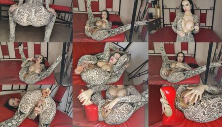 Femme fatale in amazing boots seduces you, fucks all holes, squirts