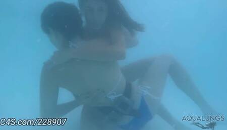 UWL 1 - Underwater Wrestling League Ep 4 Greasy Rose and Bella Luxx Finally Meet