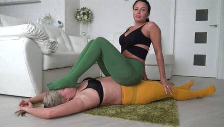 STOMACH AND CHEST SITTING AND SMELLING STINKY FOOT IN THE SAME TIME 10thr