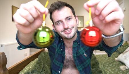 APOLLO : Red and Green Baubles - Xmas Inhale