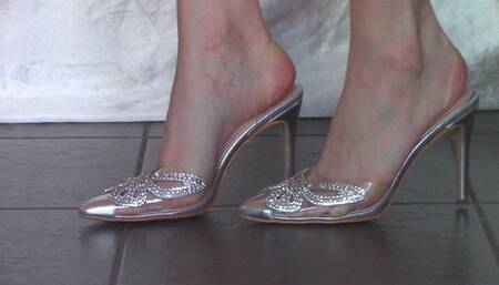 Silver Shiny Heel Shoeplay (mkv)