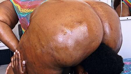 Stinkfaced and smelly facefart domination under Zoqulu's meaty sweaty ssbbw ass