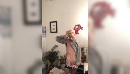 Skinny Teen Gets Naked and Shows off