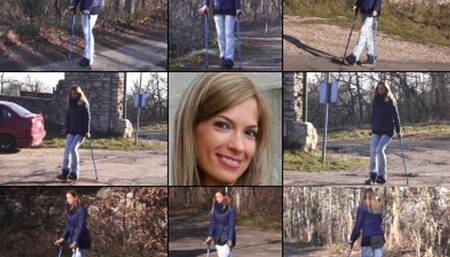 Benetta Term SLWC Crutching in the Winter Woods with Cast Sock (in HD 1920X1080)