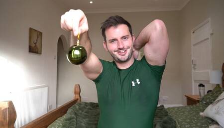 APOLLO : Red and Green Baubles - Xmas JOI Cum Countdown