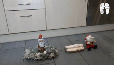 Santa, Christmas arrangement and Cake