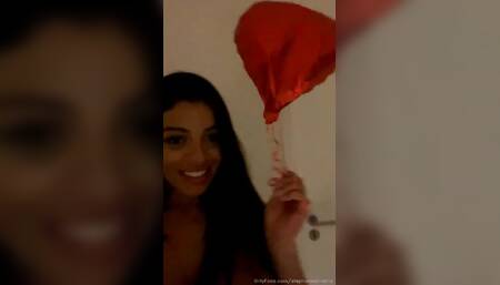Stephanie Silveira Nude Tease Video Leaked