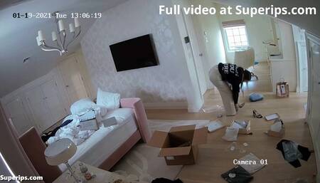 IPCAM – German big ass teenager changing clothes