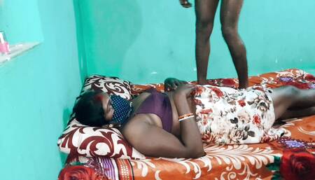 Usha Bhabhi Was Released by Her Ex-boyfriend After Applying Oil on His Big Penis. Whore Usha Bhabhi Started Screaming.