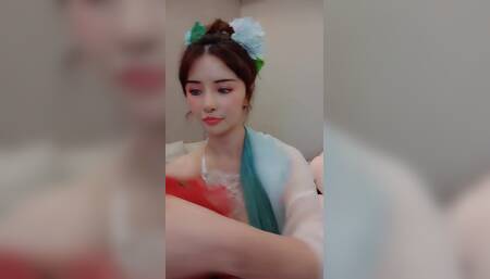 性感大蜜蜜  性感大咪咪   大咪咪很白 01