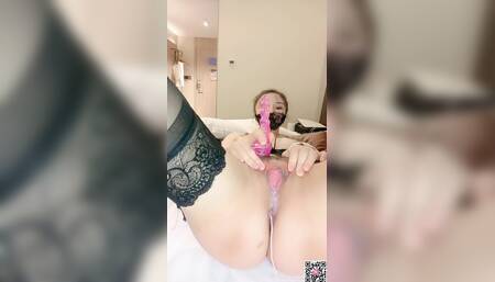 半糖主播福利：大咪咪很白 01